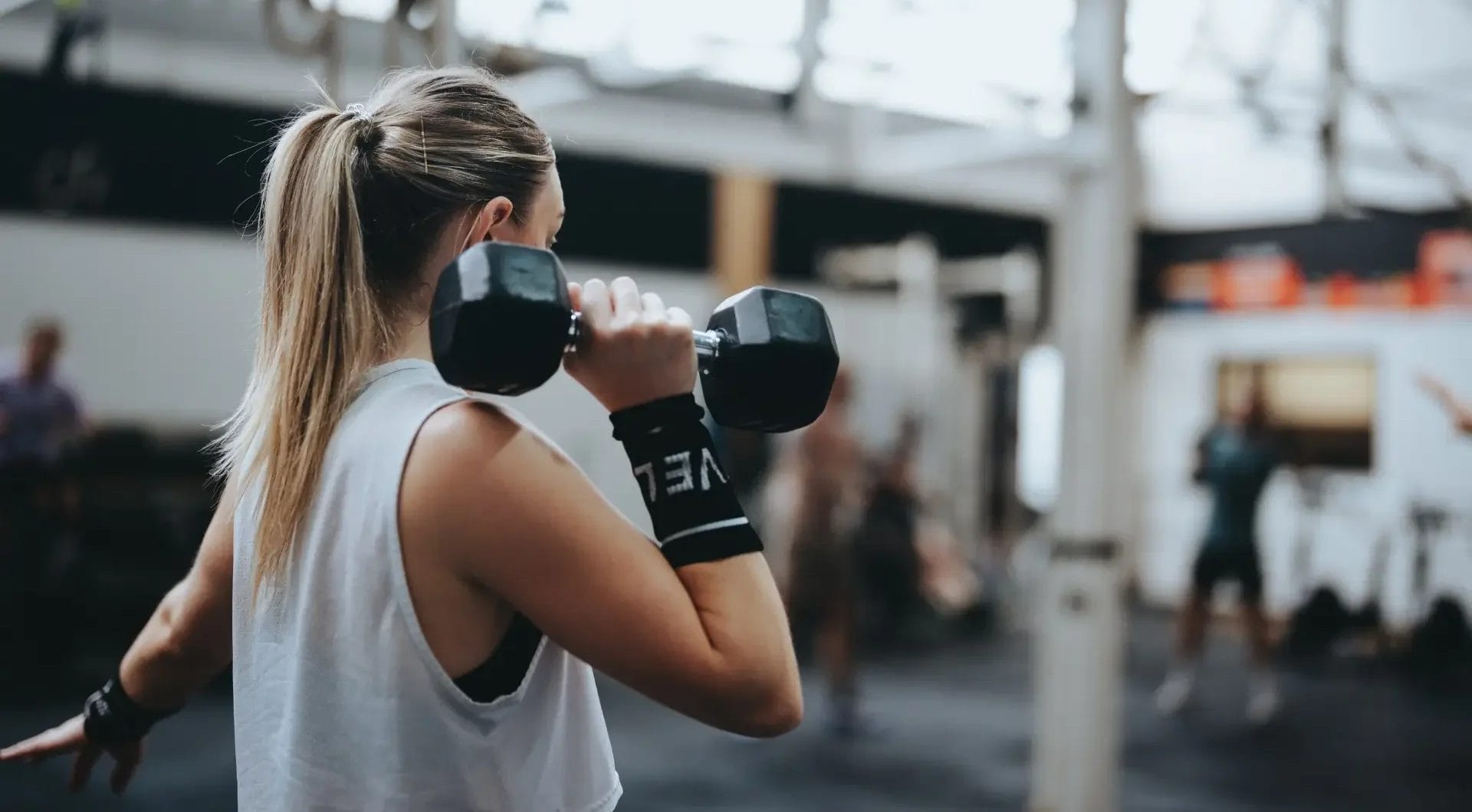 teen training with weights